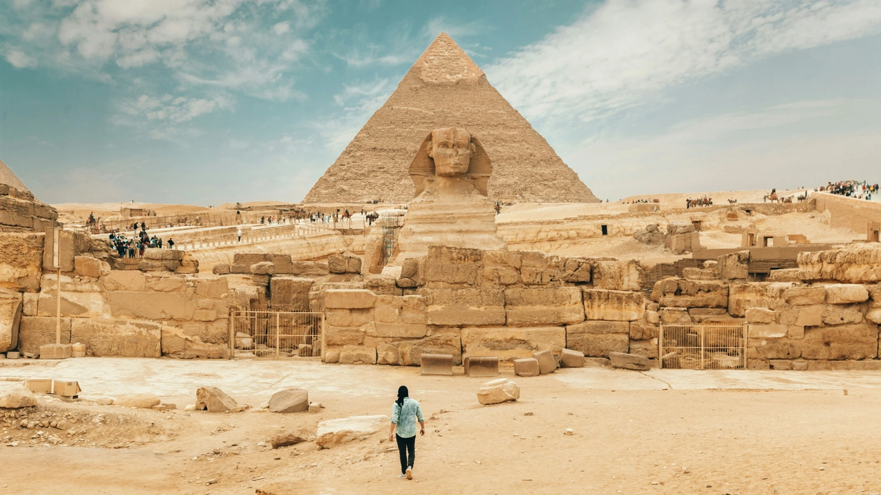 Half Day Pyramids Tour in Cairo
